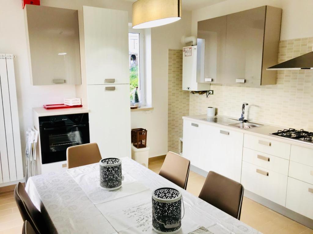 Appartement 5 Miles Apt à Rocca Cinquemiglia Extérieur photo